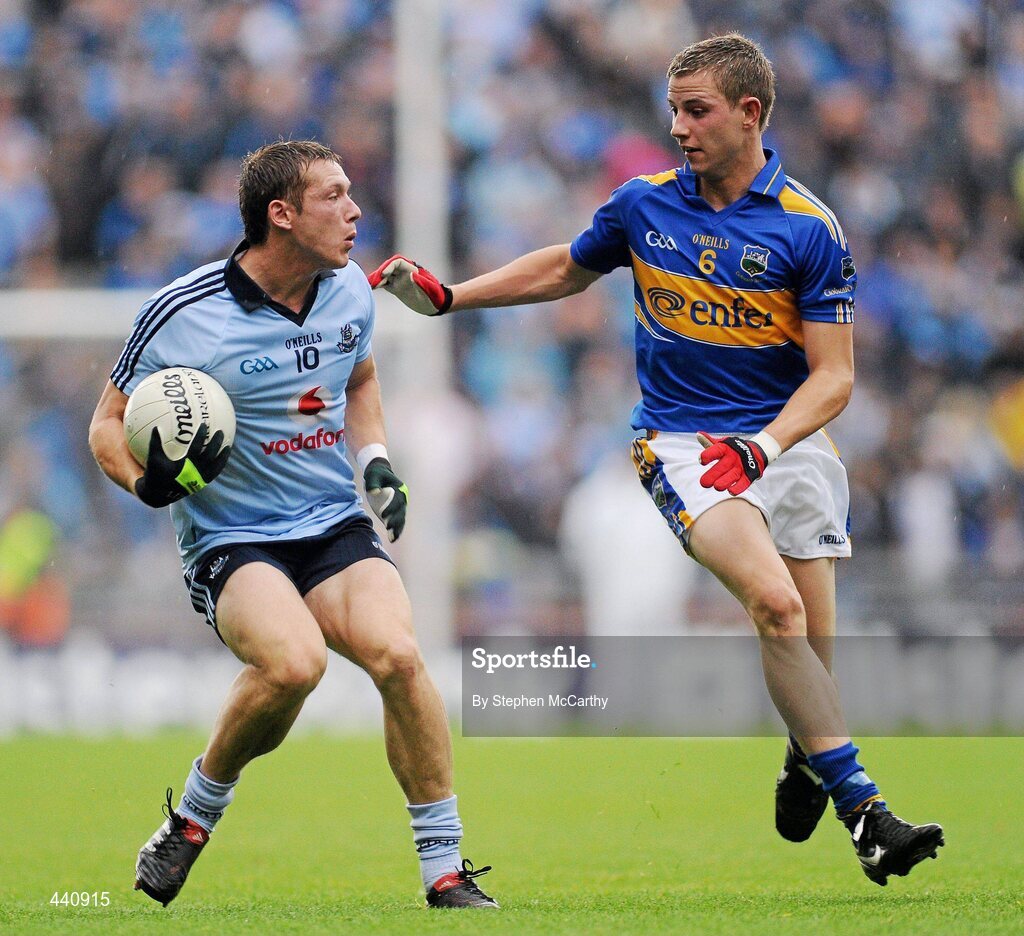 10 July 2010; Paul Flynn, Dublin, in action against Brian Jones, Tipperary. GAA Football All-Ireland Senior Championship Qualifier, Round 2, Dublin v Tipperary, Croke Park, Dublin. Picture credit: Stephen McCarthy / SPORTSFILE
