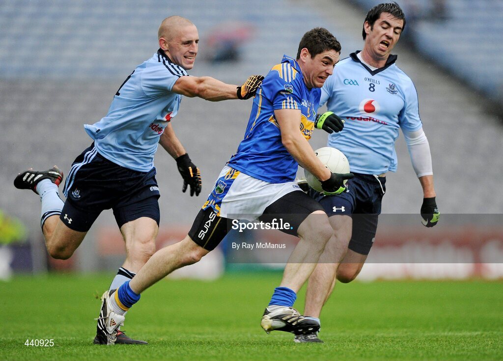 10 July 2010; Philip Austin, Tipperary, in action against Eoghan O'Gara and George Hannigan, right, Dublin. GAA Football All-Ireland Senior Championship Qualifier, Round 2, Dublin v Tipperary, Croke Park, Dublin. Picture credit: Ray McManus / SPORTSFILE