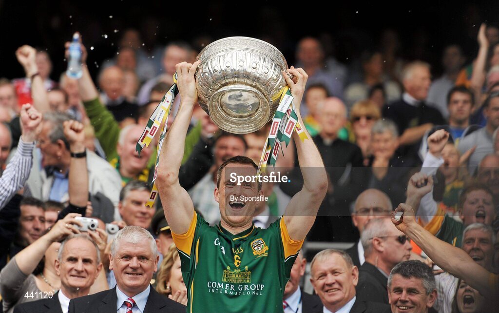 11 July 2010; Meath captain Nigel Crawford lifts the Leinster Football Senior Championship trophy. Leinster GAA Football Senior Championship Final, Meath v Louth, Croke Park, Dublin. Photo by Sportsfile