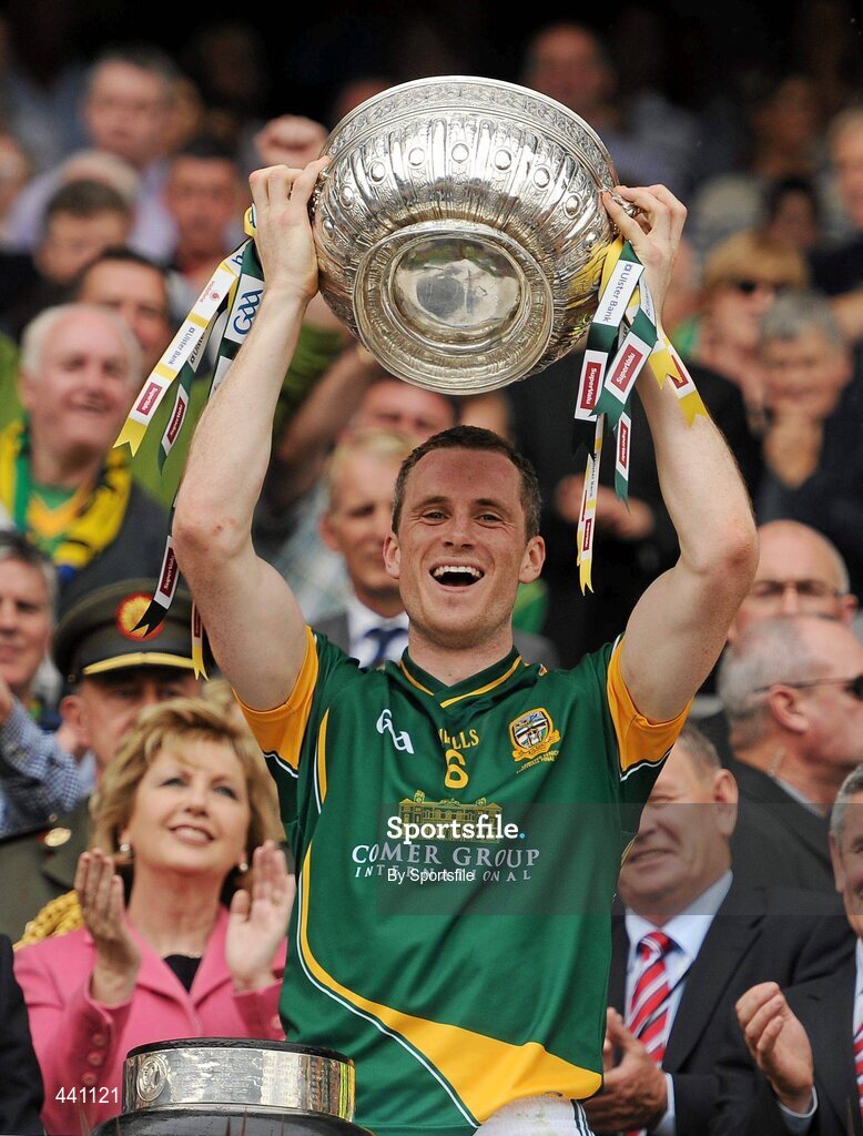 11 July 2010; Meath captain Nigel Crawford lifts the Leinster Football Senior Championship trophy. Leinster GAA Football Senior Championship Final, Meath v Louth, Croke Park, Dublin. Photo by Sportsfile