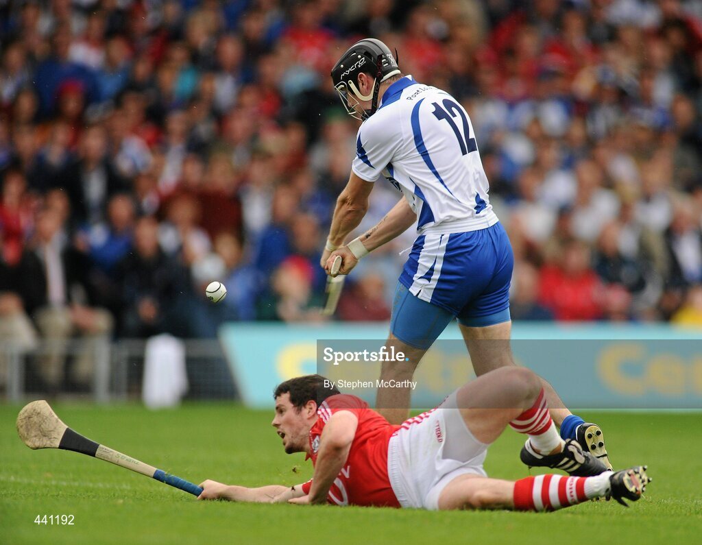 11 July 2010; Eoin Kelly, Waterford, shoots to score his side's first goal, despite the efforts of Shane O'Neill, Cork. Munster GAA Hurling Senior Championship Final, Cork v Waterford, Semple Stadium, Thurles, Co. Tipperary. Picture credit: Stephen McCarthy / SPORTSFILE