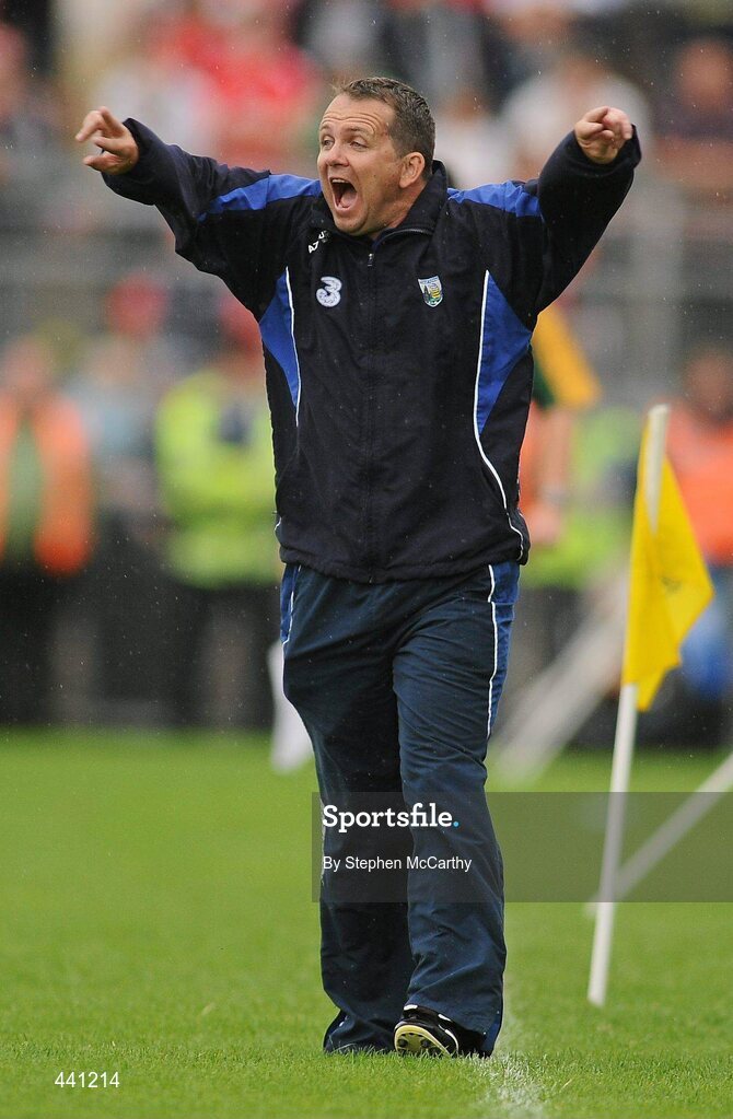 11 July 2010; Waterford manager Davy Fitzgerald reacts during the final minutes of the game. Munster GAA Hurling Senior Championship Final, Cork v Waterford, Semple Stadium, Thurles, Co. Tipperary. Picture credit: Stephen McCarthy / SPORTSFILE
