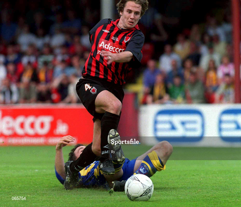 13 May 2001; Kevin Hunt, Bohemians. Soccer. Picture credit; David Maher / SPORTSFILE