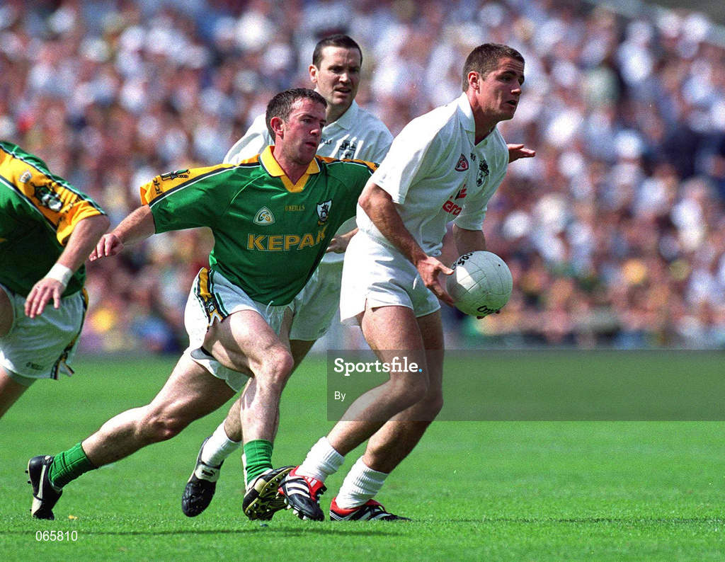 24 June 2001; Michael Wright, Kildare, in action against Evan Kelly, Meath. Kildare v Meath, Bank of Ireland Leinster Senior Football Championship, Croke Park, Dublin. Picture credit; Damien Eagers / SPORTSFILE
