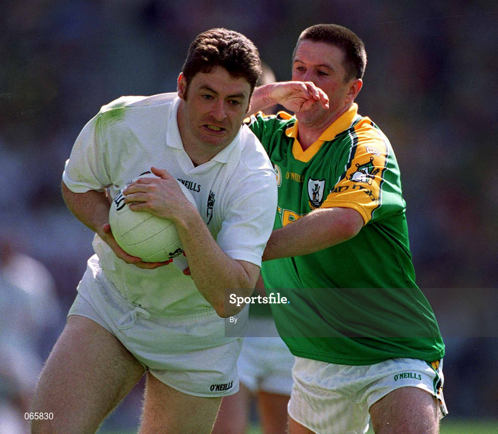 24 June 2001; Brian Murphy, Kildare, in action against Mark O'Reilly, Meath. Kildare v Meath, Bank of Ireland Leinster Senior Football Championship, Croke Park, Dublin. Picture credit; Ray McManus / SPORTSFILE