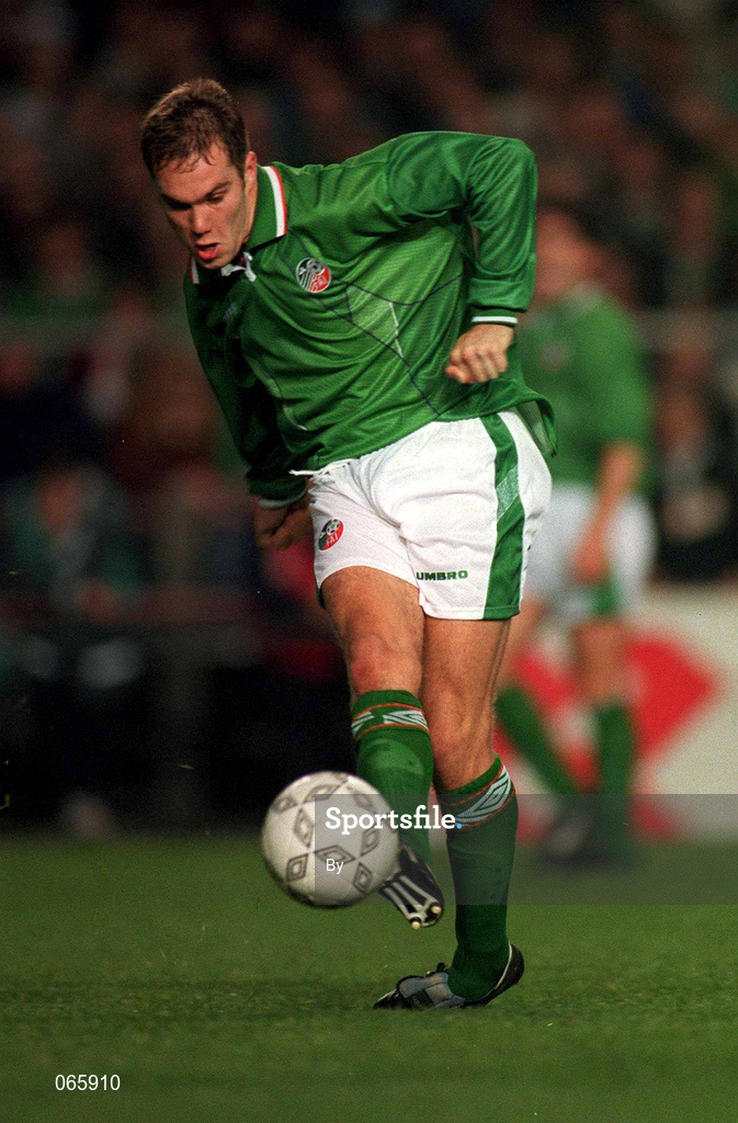 12 October 1994; Jason McAteer, Republic of Ireland. Soccer. Picture credit; David Maher / SPORTSFILE