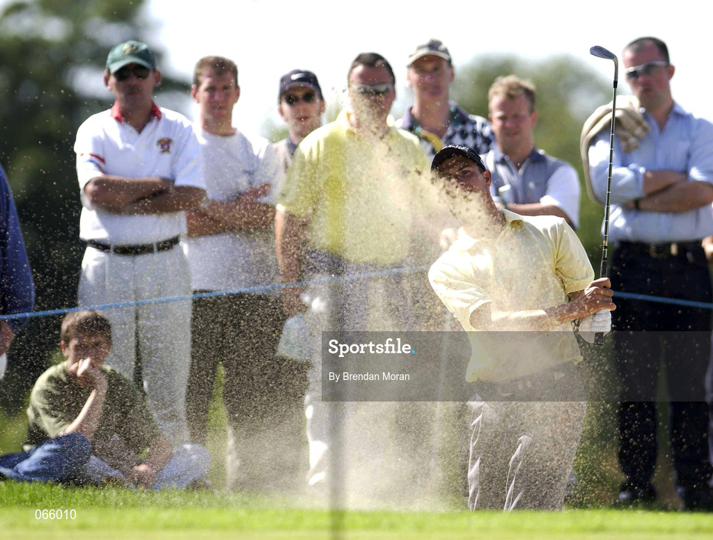 30 June 2001; Adam Scott of Australia chips out of a bunker on the 17th during day three of the Murphy's Irish Open at Fota Island Golf Club in Cork. Photo by Brendan Moran/Sportsfile