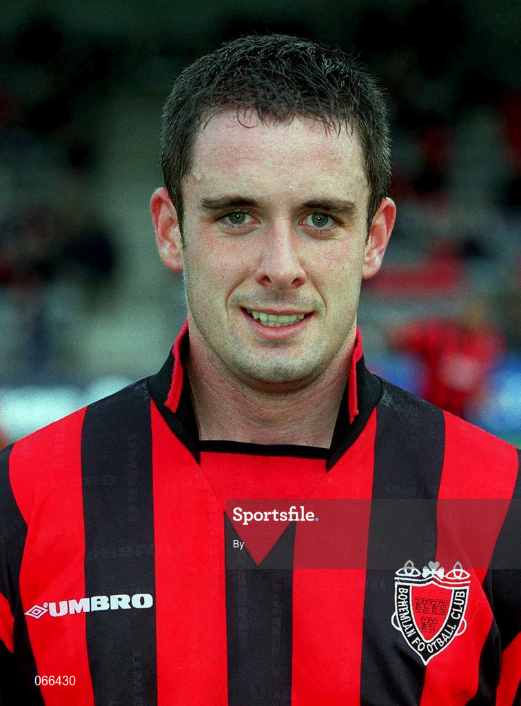 27 June 2001; Fergal Harkin, Bohemians. Soccer. Picture credit; David Maher / SPORTSFILE