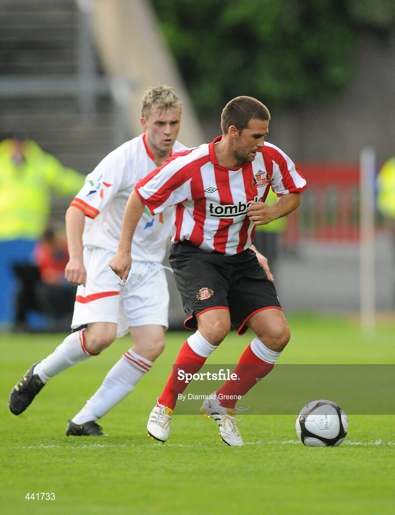 13 July 2010; David Healy, Sunderland, in action against John Tierney, Munster XI. Friendly in Aid of Shane Geoghegan Trust, Munster XI v Sunderland AFC, Thomond Park, Limerick. Picture credit: Diarmuid Greene / SPORTSFILE