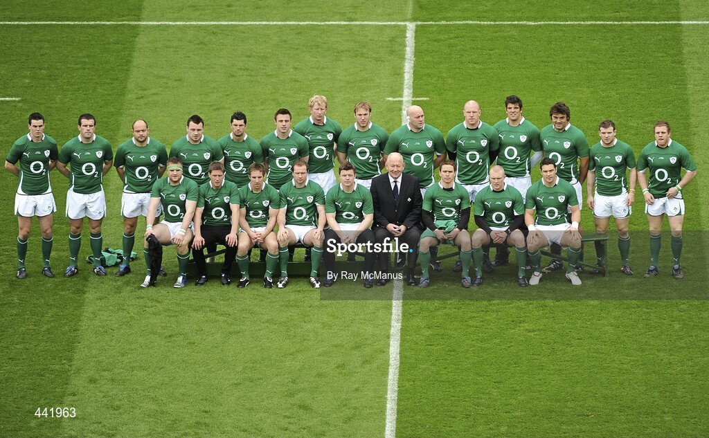 13 March 2010; The Ireland team sit for the traditional team photograph before the game, back from left, Jonathan Sexton, Shane Jennings, Rory Best, Cian Healy, Rob Kearney, Tommy Bowe, Leo Cullen, Stephen Ferris, John Hayes, Paul O'Connell, Donncha O'Callaghan, Gordon D'Arcy and Sean Cronin, with front, from left, Jamie Heaslip, Ronan O'Gara, Tomas O'Leary, Geordan Murphy, Brian O'Driscoll, John Callaghan, President of the IRFU, Eoin Reddan, Keith Earls and David Wallace. RBS Six Nations Rugby Championship, Ireland v Wales, Croke Park, Dublin. Picture credit: Ray McManus / SPORTSFILE