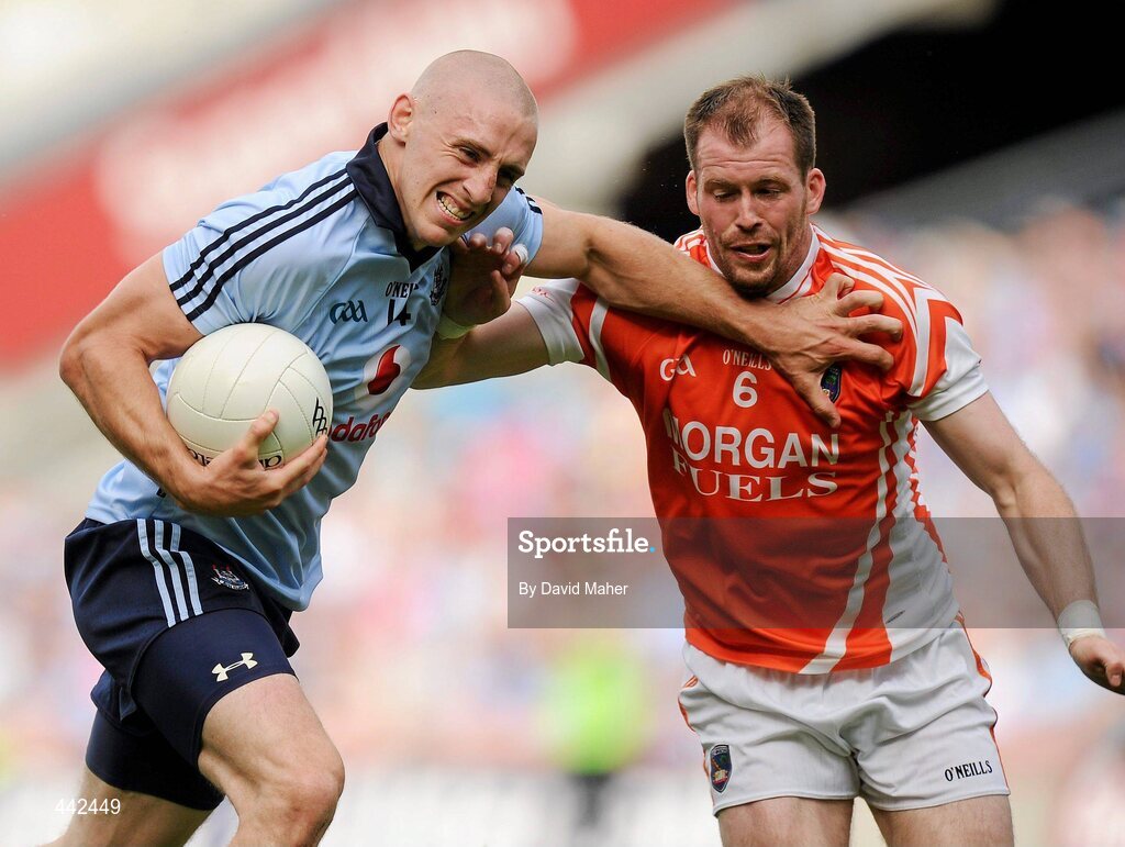 17 July 2010; Eoghan O'Gara, Dublin, in action against Ciaran McKeever, Armagh. GAA Football All-Ireland Senior Championship Qualifier Round 3, Dublin v Armagh, Croke Park, Dublin. Picture credit: David Maher / SPORTSFILE