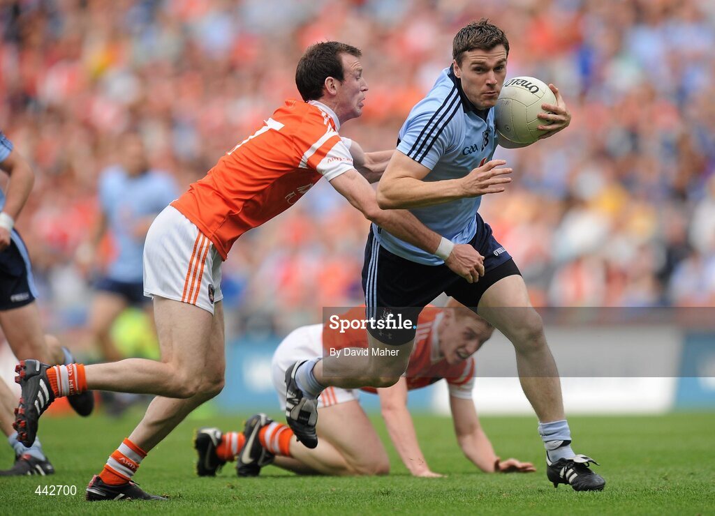 17 July 2010; Paddy Andrews, Dublin, in action against Joe Feeney, Armagh. GAA Football All-Ireland Senior Championship Qualifier Round 3, Dublin v Armagh, Croke Park, Dublin. Picture credit: David Maher / SPORTSFILE