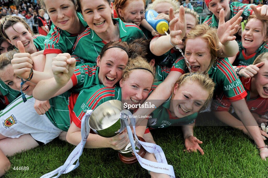 24 July 2010; Mayo players celebrate with the cup. Ladies Gaelic Football Minor A Shield All-Ireland Final, Mayo v Westmeath, Seán O'Heslin GAA Cub, Ballinamore, Co. Leitrim. Picture credit: Brian Lawless / SPORTSFILE