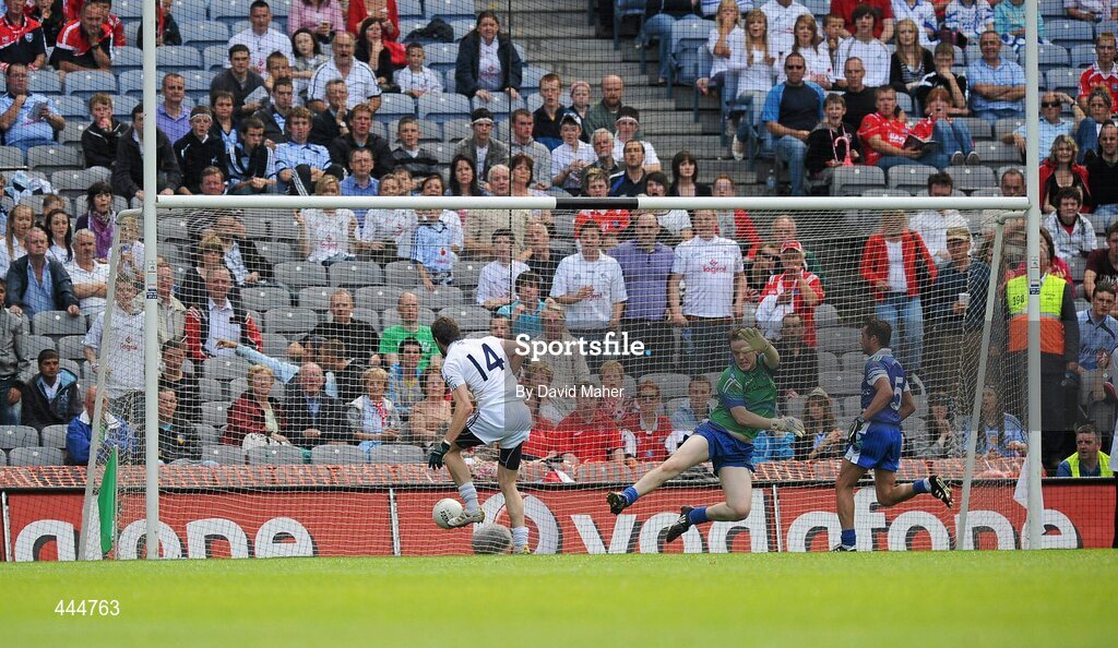 24 July 2010; Ronan Sweeney, Kildare, beats Monaghan goalkeeper Shane Duffy to score his side's first goal. GAA Football All-Ireland Senior Championship Qualifier, Round 4, Monaghan v Kildare, Croke Park, Dublin. Picture credit: David Maher / SPORTSFILE