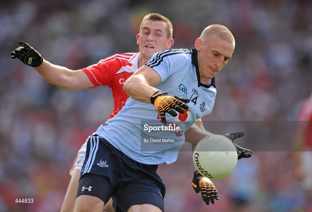 24 July 2010; Eoghan O'Gara, Dublin, in action against Dessie Finnegan, Louth. GAA Football All-Ireland Senior Championship Qualifier, Round 4, Dublin v Louth, Croke Park, Dublin. Picture credit: David Maher / SPORTSFILE