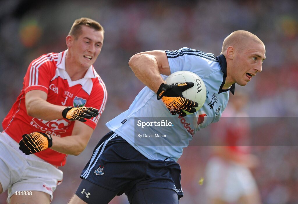 24 July 2010; Eoghan O'Gara, Dublin, in action against Dessie Finnegan, Louth. GAA Football All-Ireland Senior Championship Qualifier, Round 4, Dublin v Louth, Croke Park, Dublin. Picture credit: David Maher / SPORTSFILE