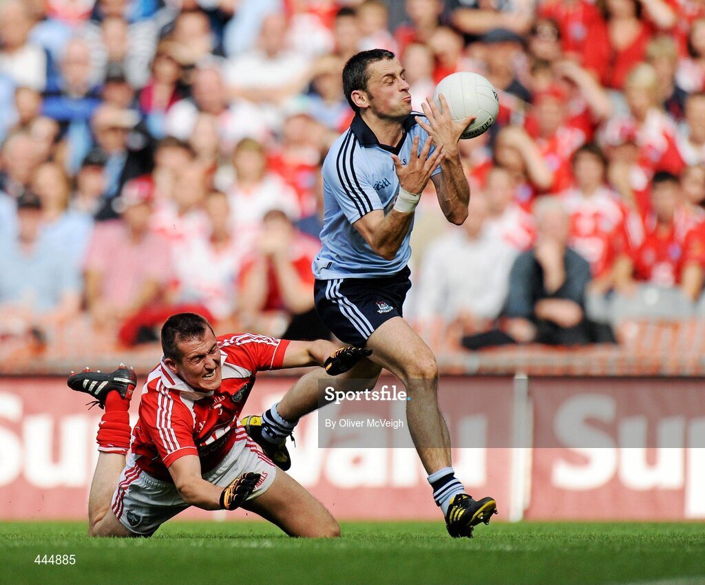 24 July 2010; Alan Brogan, Dublin, in action against Dessie Finnegan, Louth. GAA Football All-Ireland Senior Championship Qualifier, Round 4, Dublin v Louth, Croke Park, Dublin. Picture credit: Oliver McVeigh / SPORTSFILE