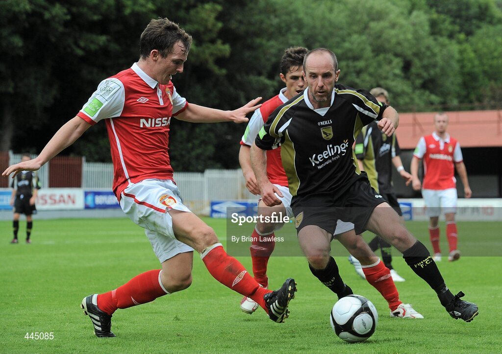 25 July 2010; Alan Kirby, Sporting Fingal, in action against Derek Pender, left, and Ryan Guy, St Patrick's Athletic. Airtricity League Premier Division, St Patrick's Athletic v Sporting Fingal, Richmond Park, Dublin. Picture credit: Brian Lawless / SPORTSFILE