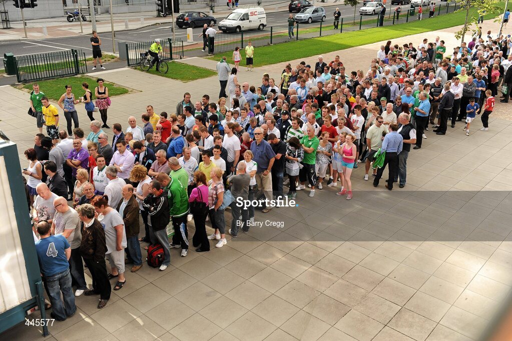 26 July 2010; Shamrock Rovers fans queue for tickets in advance of their side's Europa League Third Qualifying Round, 1st Leg, game against Juventus on Thursday night. Tallaght Stadium, Tallaght, Dublin. Picture credit: Barry Cregg / SPORTSFILE