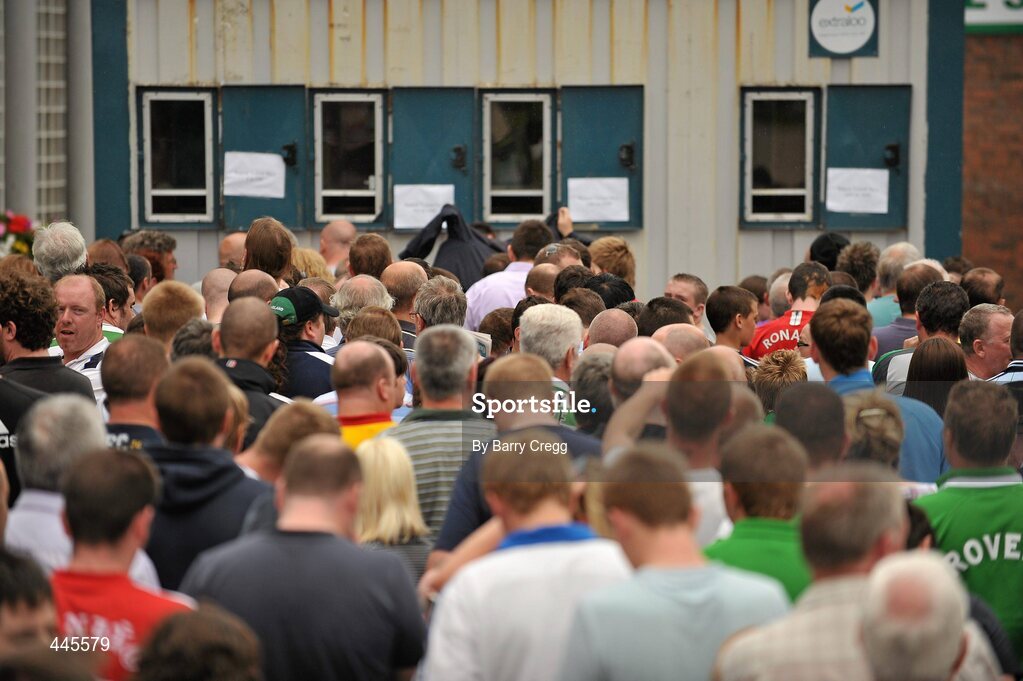 26 July 2010; Shamrock Rovers fans queue for tickets in advance of their side's Europa League Third Qualifying Round, 1st Leg, game against Juventus on Thursday night. Tallaght Stadium, Tallaght, Dublin. Picture credit: Barry Cregg / SPORTSFILE