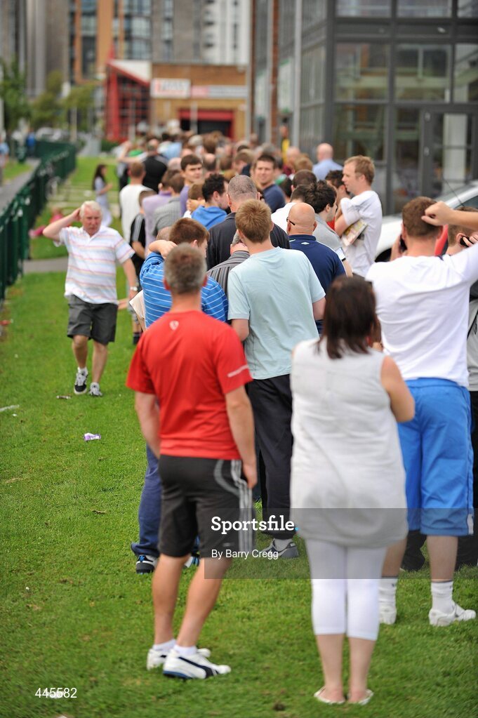 26 July 2010; Shamrock Rovers fans queue for tickets in advance of their side's Europa League Third Qualifying Round, 1st Leg, game against Juventus on Thursday night. Tallaght Stadium, Tallaght, Dublin. Picture credit: Barry Cregg / SPORTSFILE