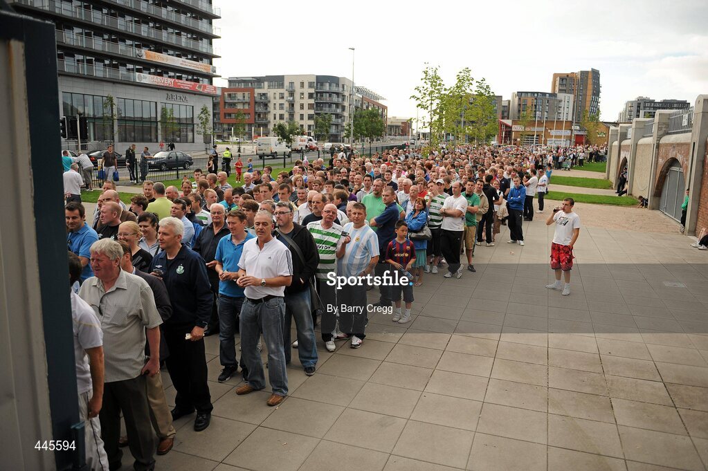26 July 2010; Shamrock Rovers fans queue for tickets in advance of their side's Europa League Third Qualifying Round, 1st Leg, game against Juventus on Thursday night. Tallaght Stadium, Tallaght, Dublin. Picture credit: Barry Cregg / SPORTSFILE