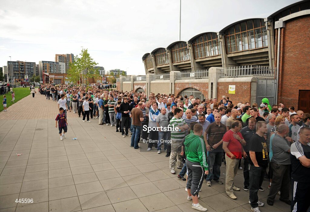 26 July 2010; Shamrock Rovers fans queue for tickets in advance of their side's Europa League Third Qualifying Round, 1st Leg, game against Juventus on Thursday night. Tallaght Stadium, Tallaght, Dublin. Picture credit: Barry Cregg / SPORTSFILE