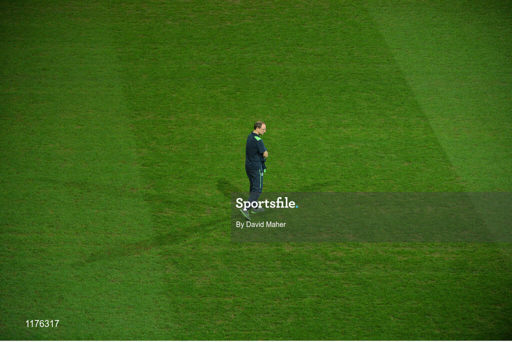 21 June 2016; Republic of Ireland manager Martin O'Neill checks the pitch at Grand Stade Lille Métropole, Lille, France Photo by David Maher/Sportsfile