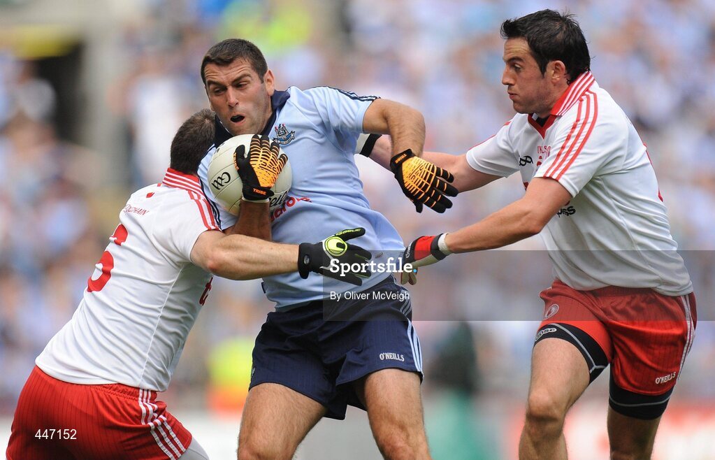 31 July 2010; David Henry, Dublin, in action agaist Conor Gormley and Davy Harte, Tyrone. GAA Football All-Ireland Senior Championship Quarter-Final, Tyrone v Dublin, Croke Park, Dublin. Picture credit: Oliver McVeigh / SPORTSFILE