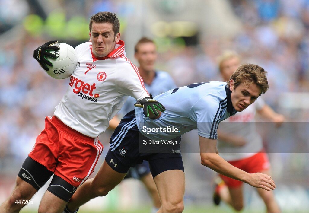 31 July 2010; Philip Jordan, Tyrone, in action against Michael Fitzsimons, Dublin. GAA Football All-Ireland Senior Championship Quarter-Final, Tyrone v Dublin, Croke Park, Dublin. Picture credit: Oliver McVeigh / SPORTSFILE