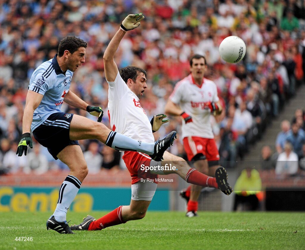 31 July 2010; Bernard Brogan, Dublin, in action against Joe McMahon, Tyrone. GAA Football All-Ireland Senior Championship Quarter-Final, Tyrone v Dublin, Croke Park, Dublin. Picture credit: Ray McManus / SPORTSFILE