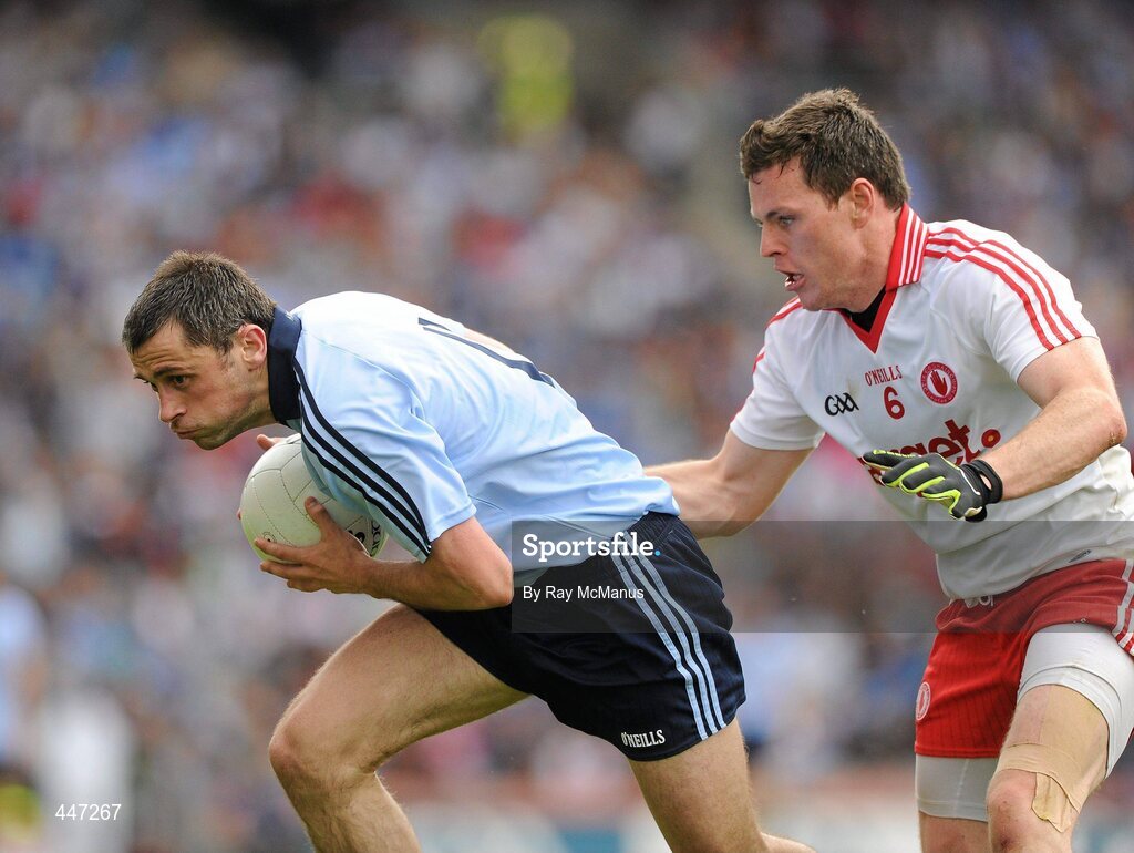 31 July 2010; Alan Brogan, Dublin, in action against Conor Gormley, Tyrone. GAA Football All-Ireland Senior Championship Quarter-Final, Tyrone v Dublin, Croke Park, Dublin. Picture credit: Ray McManus / SPORTSFILE