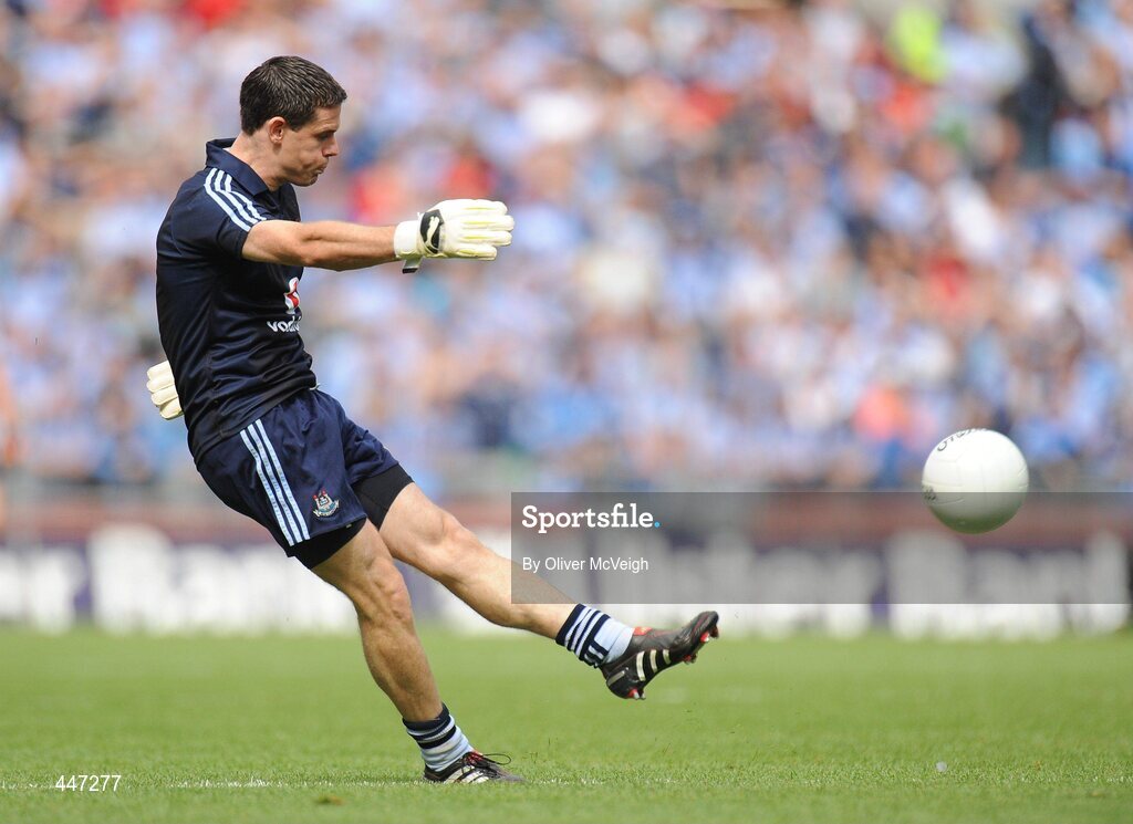 31 July 2010; Stephen Cluxton, Dublin, kicks a 45 in the first half. GAA Football All-Ireland Senior Championship Quarter-Final, Tyrone v Dublin, Croke Park, Dublin. Picture credit: Oliver McVeigh / SPORTSFILE