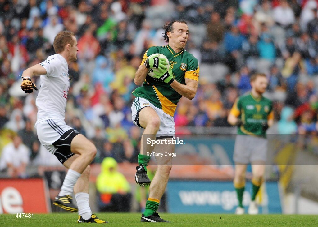1 August 2010; Gary O' Brien, Meath, in action against Aindriú Mac Lochlainn, Kildare. GAA Football All-Ireland Senior Championship Quarter-Final, Meath v Kildare, Croke Park, Dublin. Picture credit: Barry Cregg / SPORTSFILE