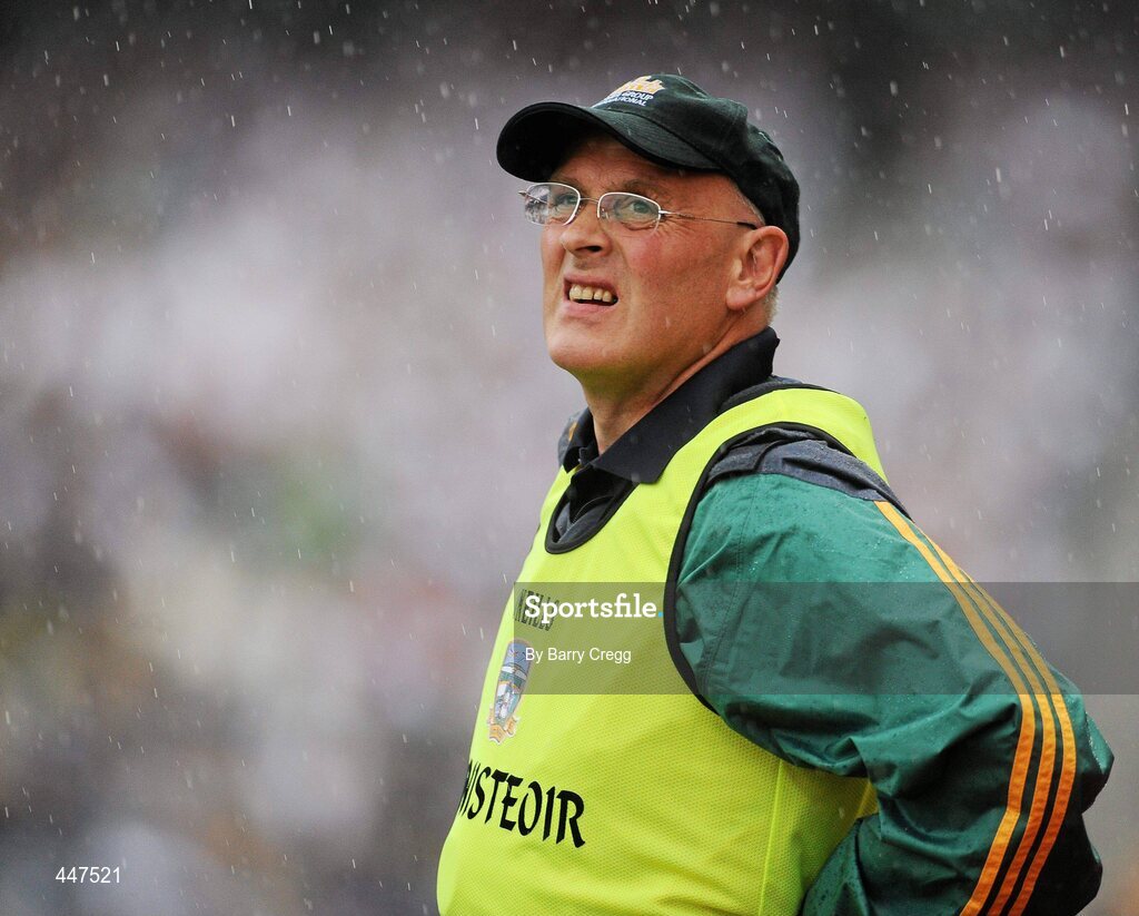 1 August 2010; Meath manager Eamon O' Brien looks at the big screen as his side lose to Kildare. GAA Football All-Ireland Senior Championship Quarter-Final, Meath v Kildare, Croke Park, Dublin. Picture credit: Barry Cregg / SPORTSFILE
