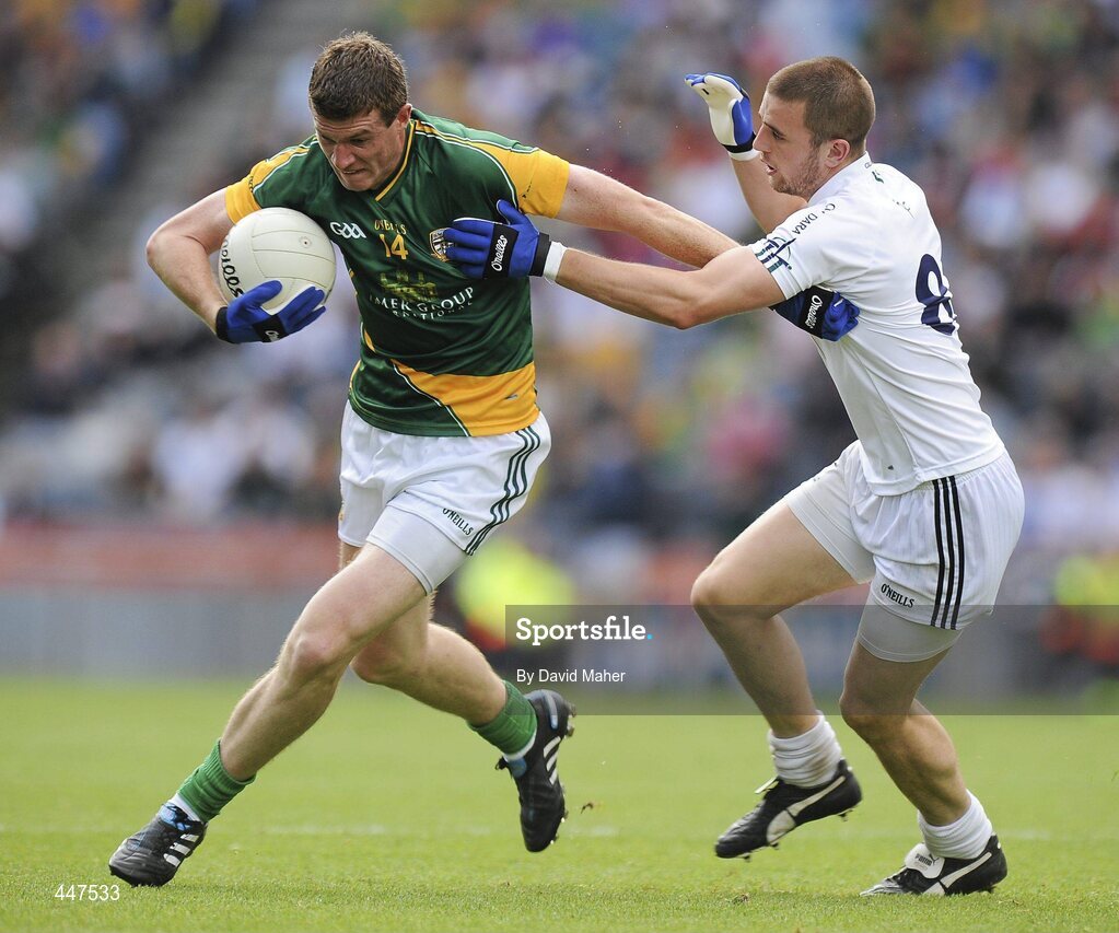 1 August 2010; Shane O'Rourke, Meath, in action against Daryl Flynn, Kildare. GAA Football All-Ireland Senior Championship Quarter-Final, Meath v Kildare, Croke Park, Dublin. Picture credit: David Maher / SPORTSFILE