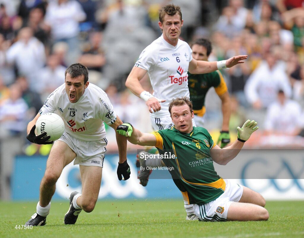 1 August 2010; John Doyle, Kildare, in action against Gary O'Brien, Meath. GAA Football All-Ireland Senior Championship Quarter-Final, Meath v Kildare, Croke Park, Dublin. Picture credit: Oliver McVeigh / SPORTSFILE