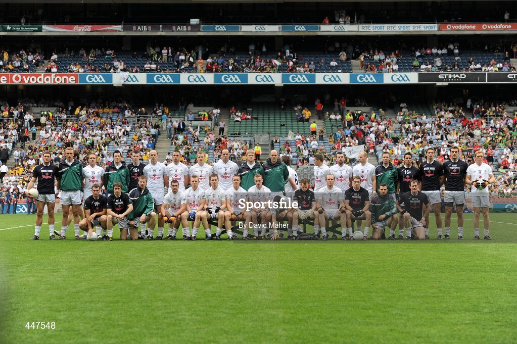 1 August 2010; The Kildare squad. GAA Football All-Ireland Senior Championship Quarter-Final, Meath v Kildare, Croke Park, Dublin. Picture credit: David Maher / SPORTSFILE