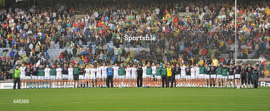 1 August 2010; The Kildare team stand for the National anthem. GAA Football All-Ireland Senior Championship Quarter-Final, Meath v Kildare, Croke Park, Dublin. Picture credit: Barry Cregg / SPORTSFILE