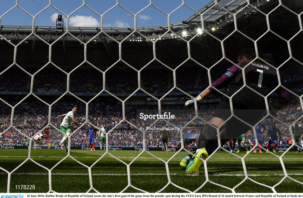 26 June 2016; Robbie Brady of Republic of Ireland scores his side's first goal of the game from the penalty spot during the UEFA Euro 2016 Round of 16 match between France and Republic of Ireland at Stade des Lumieres in Lyon, France. Photo by Stephen McCarthy/Sportsfile