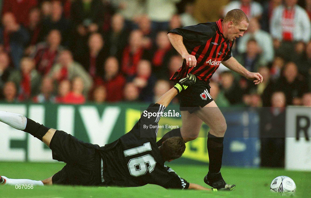 11 July 2001; Glen Crowe of Bohemians takes the ball around FC Levadia Maardu goalkeeper Ernest Martinsons during the UEFA Champions League First Qualifying Round First Leg match between Bohemians and FC Levadia Maardu at Dalymount Park in Dublin. Photo by Damien Eagers/Sportsfile
