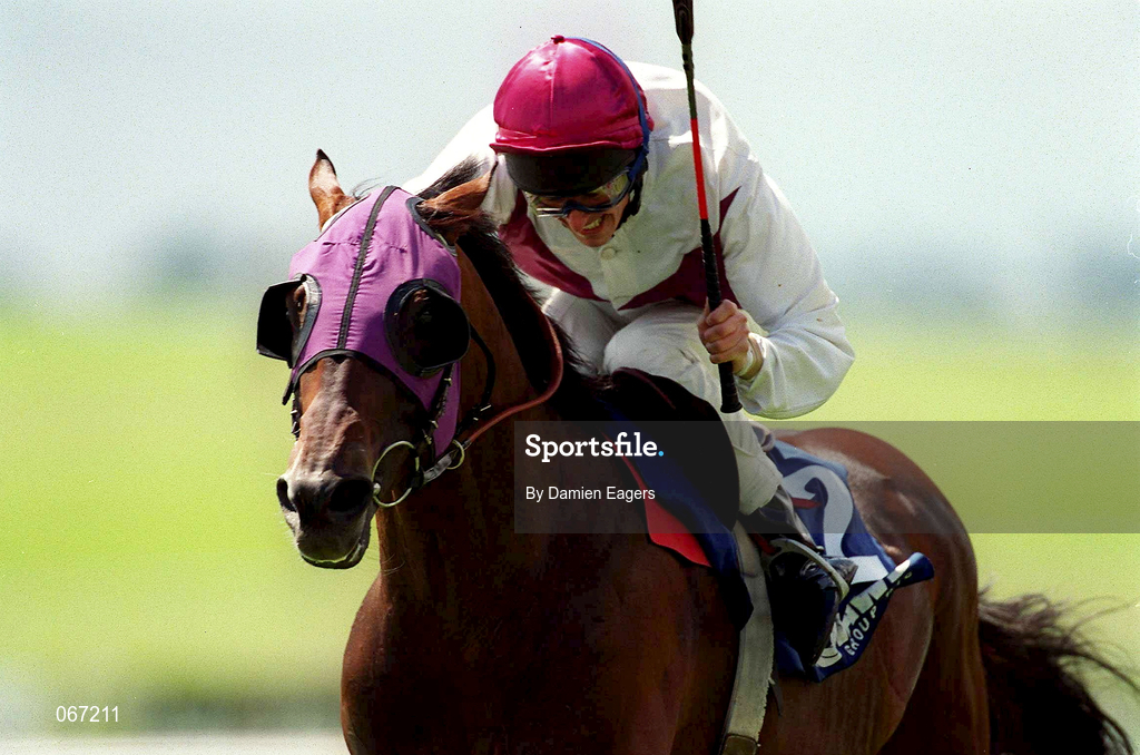 30 June 2001; Chimes at Midnight, with Wayne Smith up, on their way to winning the IAWS Curragh Cup at the Curragh Racecourse in Kildare. Photo by Damien Eagers/Sportsfile