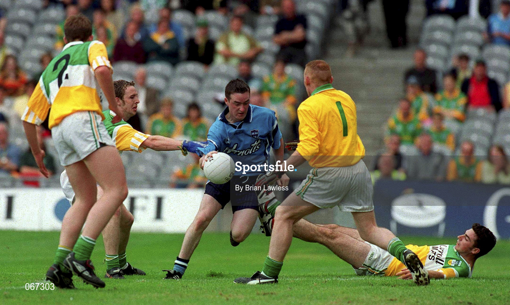15 July 2001; John Noonan of Dublin in action against Offaly goalkeeper Mark Kavanagh during the Leinster Minor Football Championship Final match between Dublin and Offaly in Croke Park, Dublin. Photo by Brian Lawless/Sportsfile