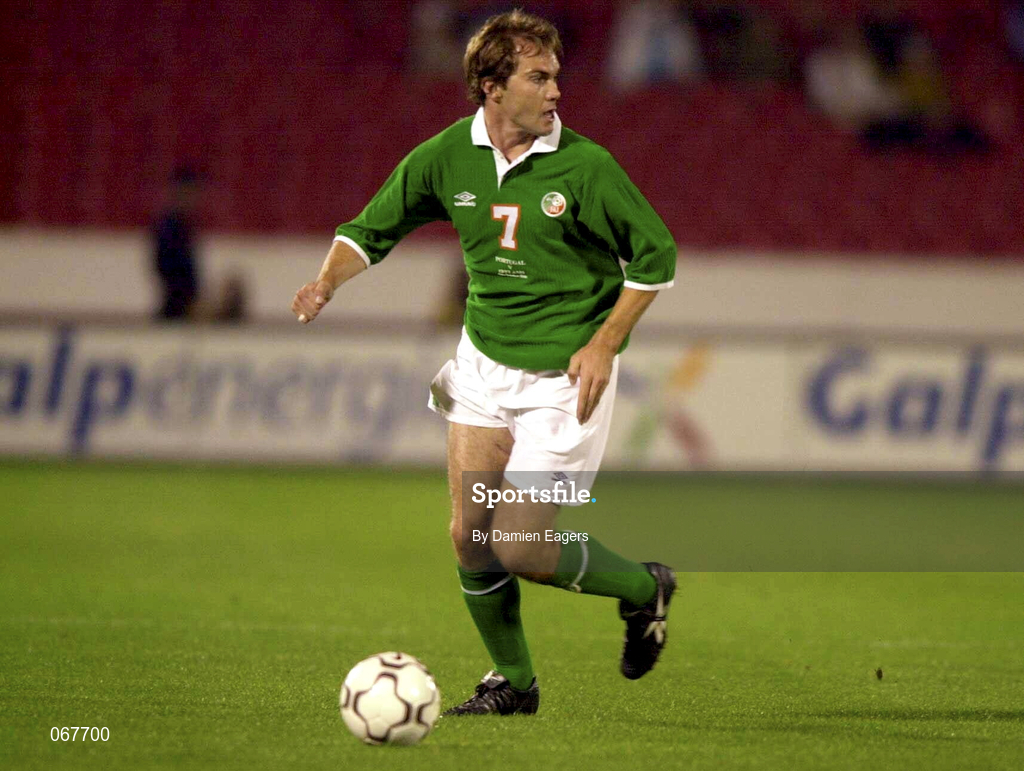 7 October 2000; Jason McAteer of Republic of Ireland during the World Cup 2002 Qualification Group 2 match between Portugal and Republic of Ireland at the Estádio da Luz in Lisbon, Portugal. Photo by Damien Eagers/Sportsfile