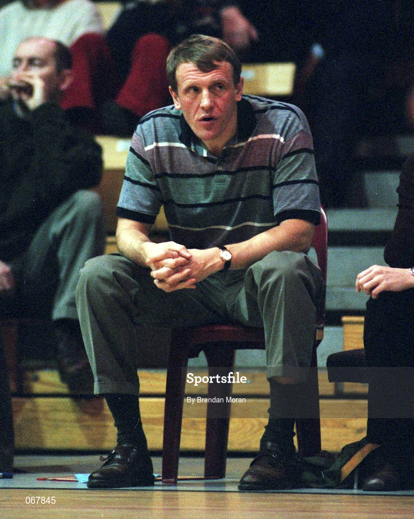 24 January 1998; Meteors head coach Joe Kavanagh during the Sprite Women's Senior National Cup Semi-Final between Snowcream Waterford Wildcats and Meteors at the National Basketball Arena in Tallaght, Dublin. Photo by Brendan Moran/Sportsfile