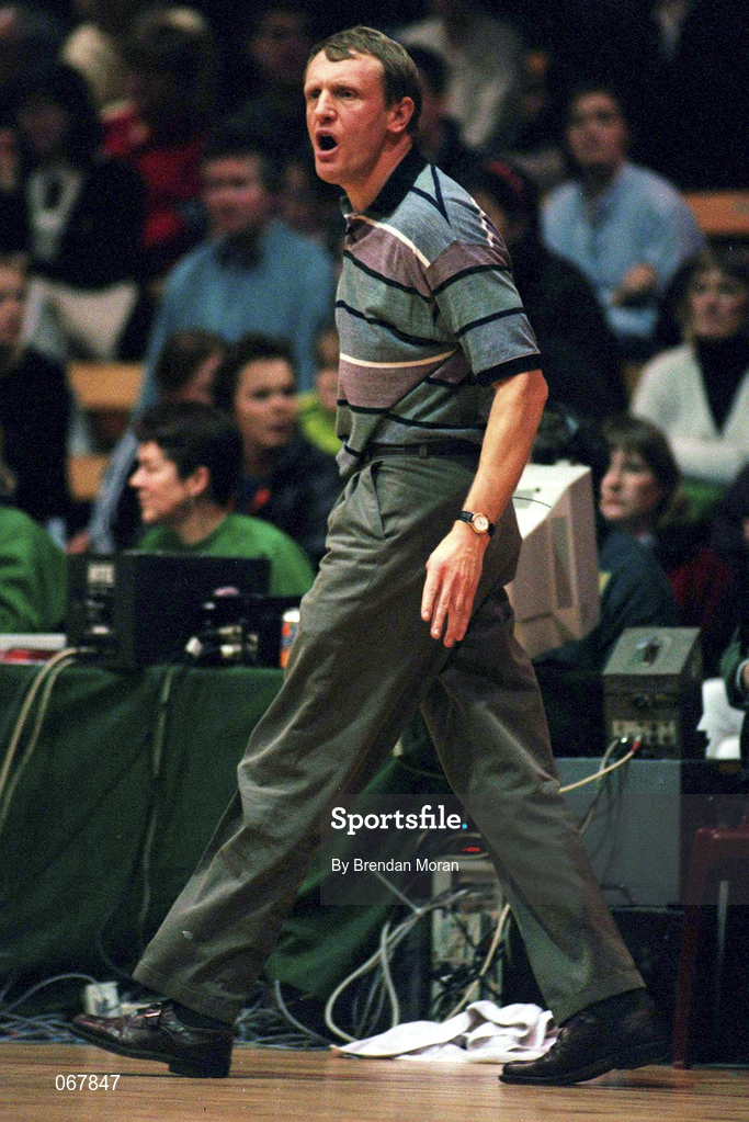 24 January 1998; Meteors head coach Joe Kavanagh during the Sprite Women's Senior National Cup Semi-Final between Snowcream Waterford Wildcats and Meteors at the National Basketball Arena in Tallaght, Dublin. Photo by Brendan Moran/Sportsfile