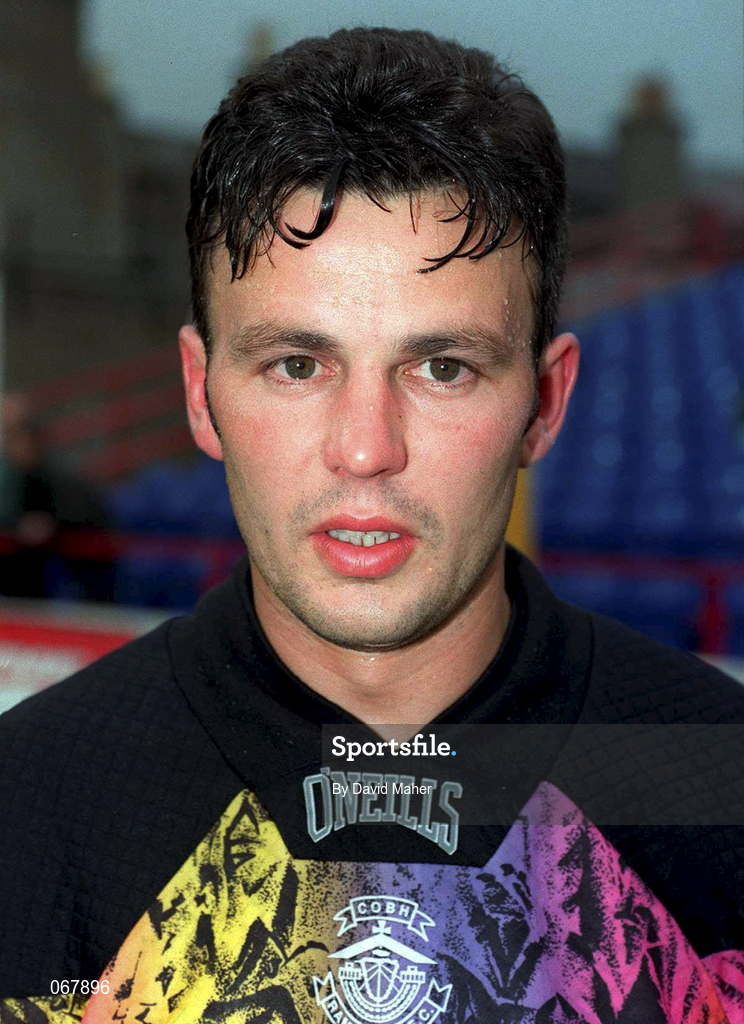 31 August 1994; Steve Henderson of Shelbourne during the Bord Gáis National League Premier Division match between Shelbourne and Cobh Ramblers at Tolka Park in Dublin. Photo by David Maher/Sportsfile