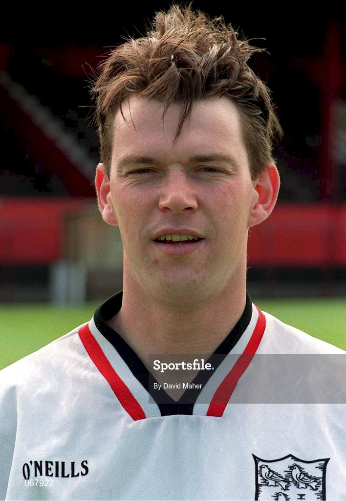 28 August 1994; Brian Irwin of Dundalk prior to the Bord Gáis National League Premier Division match between Bohemians and Dundalk at Dalymount Park in Dublin. Photo by David Maher/Sportsfile
