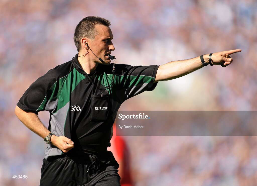 22 August 2010; Referee Maurice Deegan. GAA Football All-Ireland Senior Championship Semi-Final, Dublin v Cork, Croke Park, Dublin. Picture credit: David Maher / SPORTSFILE