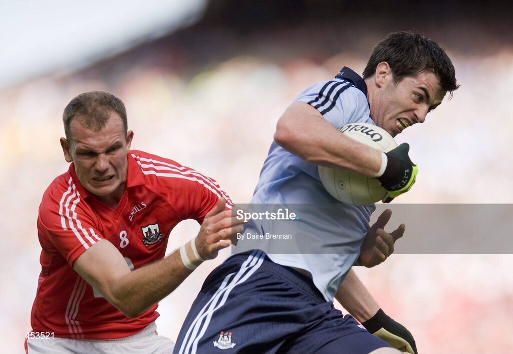 22 August 2010; Michael Darragh McAuley, Dublin, in action against Alan O'Connor, Cork. GAA Football All-Ireland Senior Championship Semi-Final, Dublin v Cork, Croke Park, Dublin. Picture credit: Dáire Brennan / SPORTSFILE